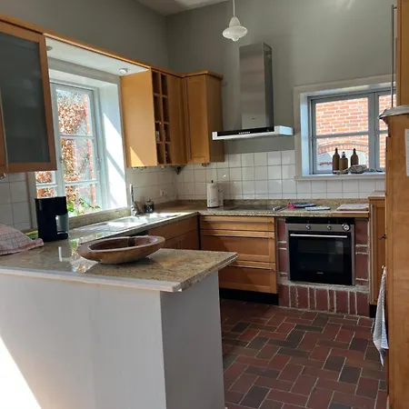 Alte Kutscherremise Vom Gut Niendorf *